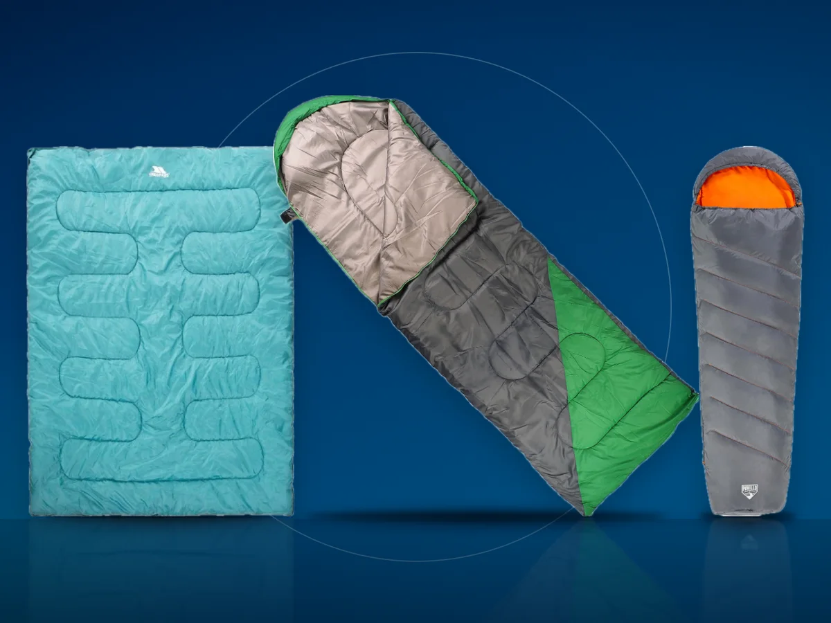 Sacul dublu Trespass Catnap, sacul tip mumie Action One si sacul Bestway Hiberhide 5 cu gluga portocalie