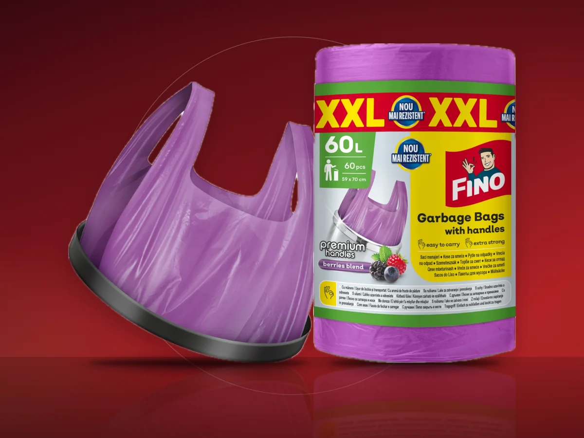 Saci menajeri Fino cu manere de 60 de litri, rola si sac pus in cos