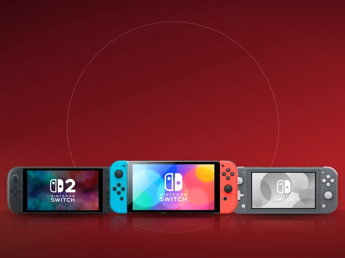 Trei console Nintendo Switch: una OLED cu Joy-Con colorate, una Lite compacta si una in docul de televizor