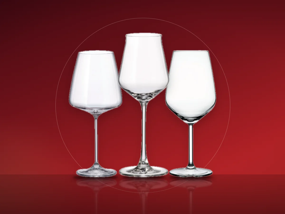 Trei seturi de pahare de vin: Bohemia cristal, Pasabahce sticla si un set de vin rosu cu picior inalt